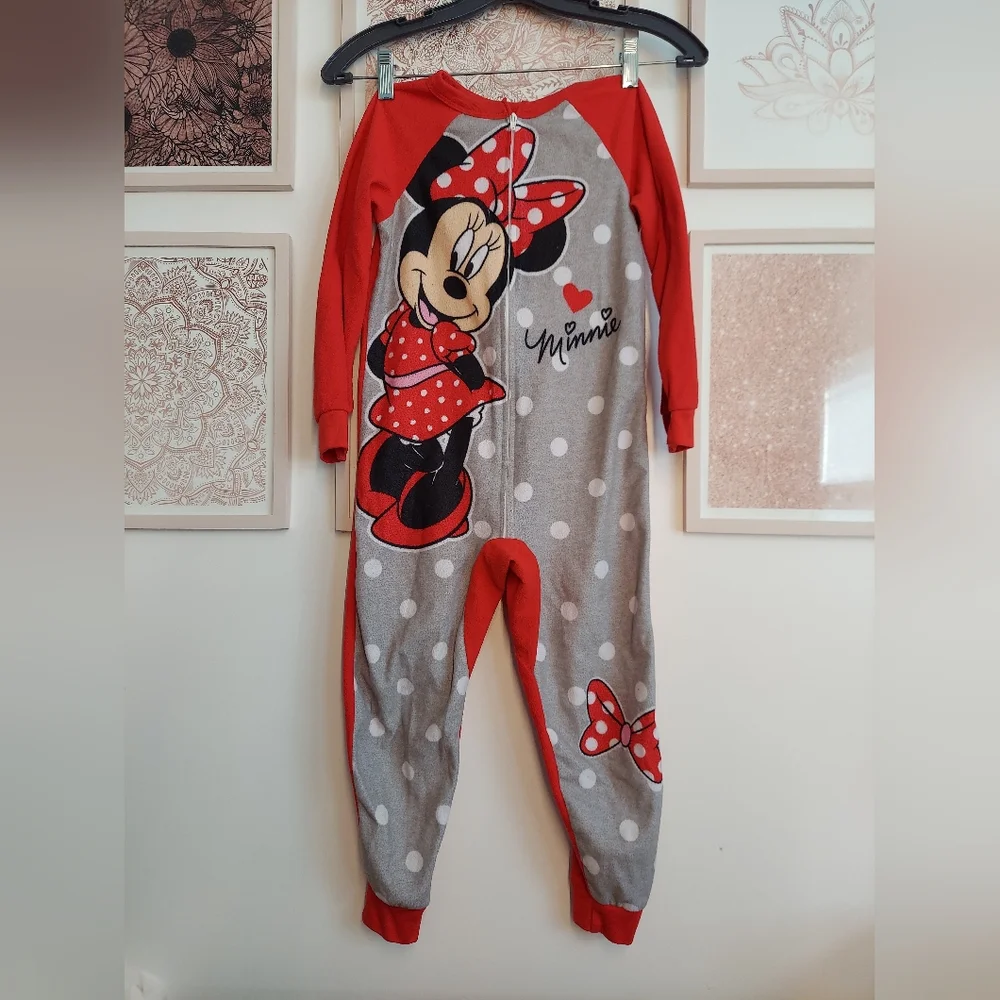 🎁 10/$25=Minnie Mouse Sleeper, size 6 / 6x, red and gray